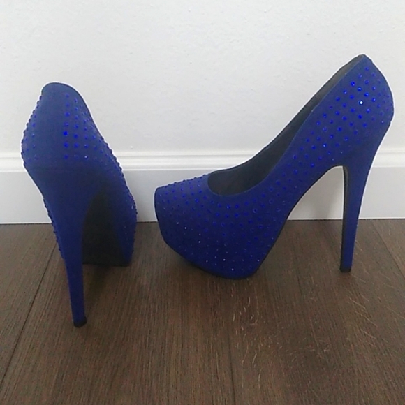 Charlotte Russe size 10 Blue Platform heels - Picture 2 of 3